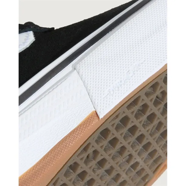 skate-kyle-walker-wafflec-marka-vans