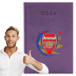 kalendarz-2026-a5-fioletowy-planer-niedziele-swieta-kluby-pilkarskie-04