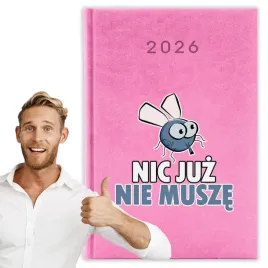 kalendarz-2026-a5-rozowy-planer-niedziele-swieta-pdm-smieszne-napisy-01
