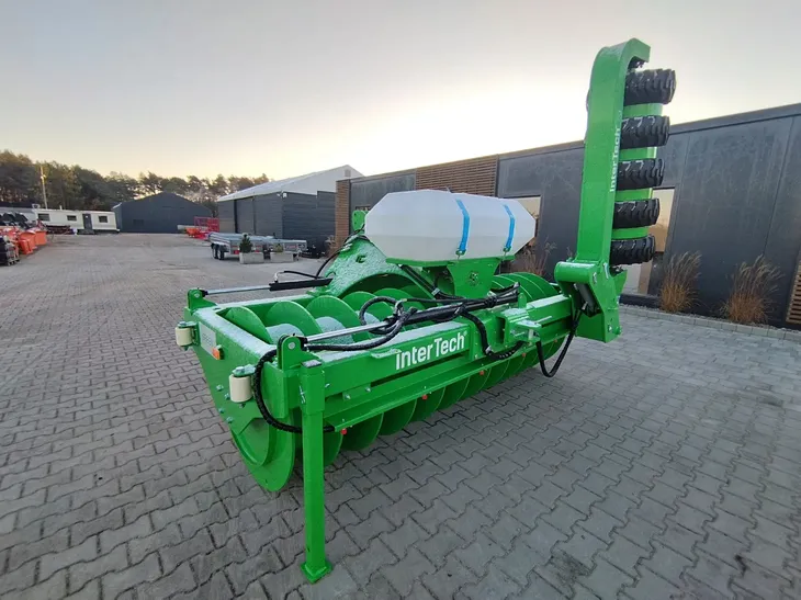 wal-pryzmowy-inter-tech-30m-stan-nowy