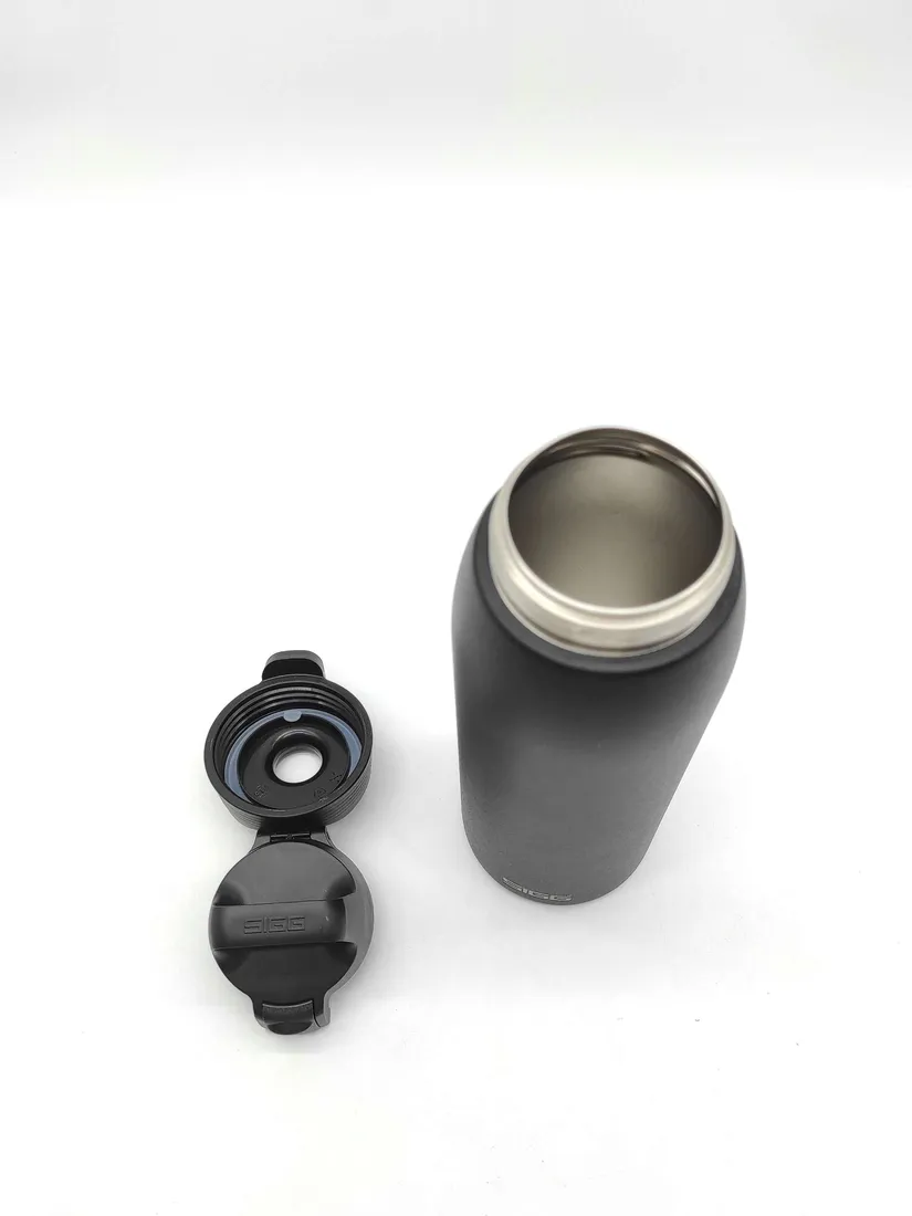 butelka-sigg-shield-one-black-1-l-stan-powystawowy