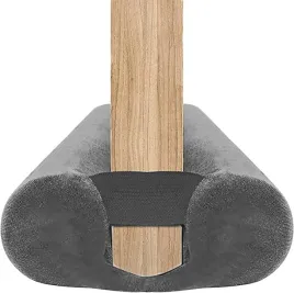 uszczelka-przeciwwiatrowa-pod-drzwi-blokada-przeciagow-drzwi-75-90cm-szara