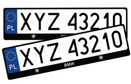 zestaw-2-ramki-na-tablice-rejestracyjna-bmw-dla-prawdziwego-fana
