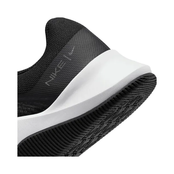 mc-trainer-2-kod-producenta-dm0824003-marka-nike