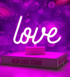 neon-led-baterie-usb-lampki-na-biurko-love