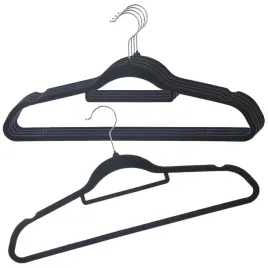 wieszaki-na-ubrania-welurowe-czarne-obrotowe-45x235-cm-5-szt