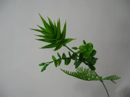 zieolna-sztuczna-galazka-do-kompozycji