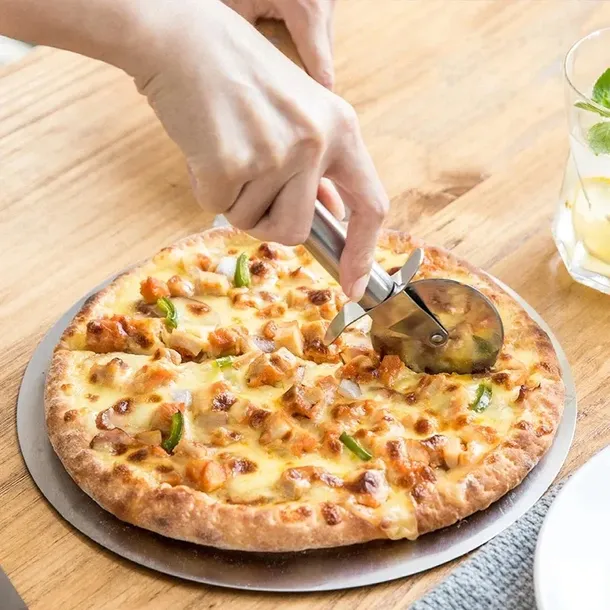 noz-do-pizzy-radelko-okragly-65-cm-stan-nowy-liczba-sztuk-1-szt-rodzaj-do-pizzy