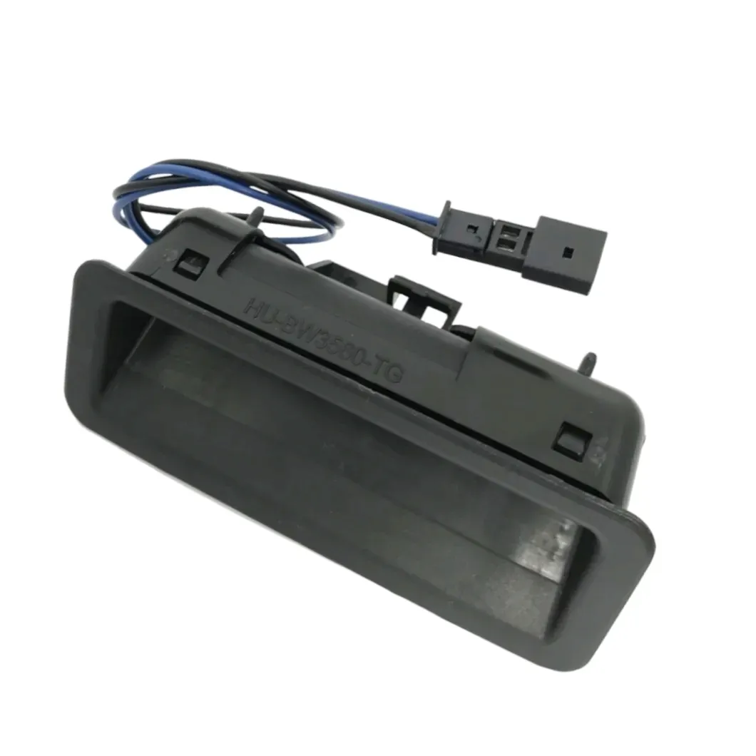 przycisk-klapy-bagaznika-bmw-3-e90-e91-5-e60-e61-stan-nowy