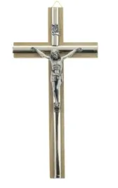 krzyz-drewniany-wiszacy-na-sciane-tradycyjny-jasny-pasek-wys-16cm