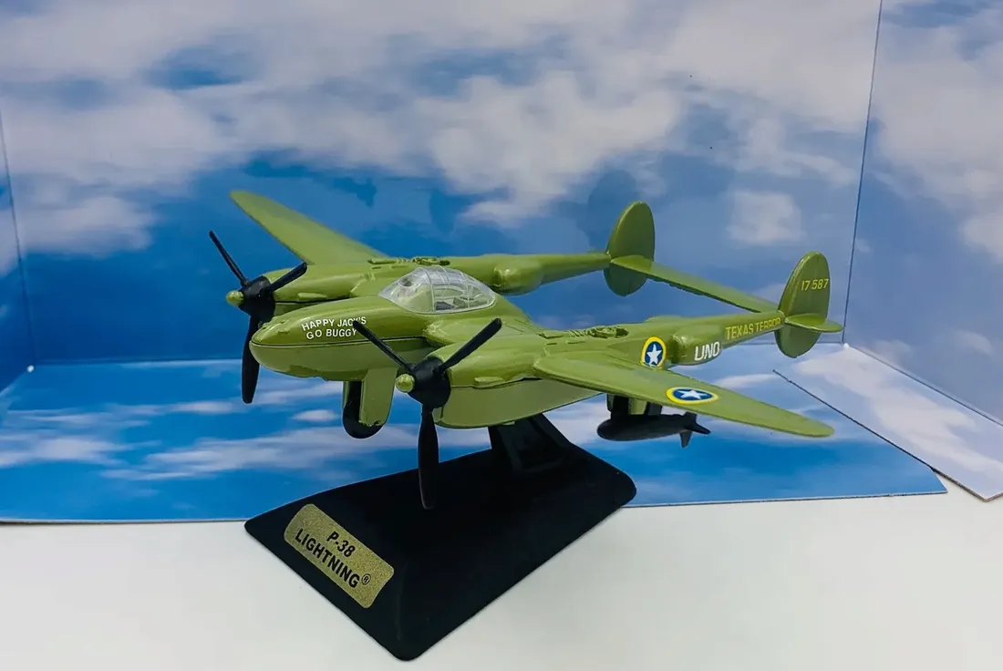 samolot-lockheed-p-38-lightning-model-metal-motormax