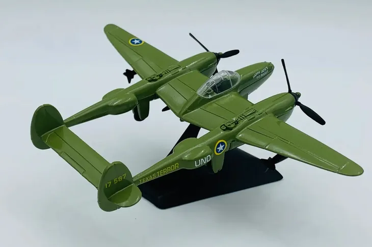samolot-lockheed-p-38-lightning-model-metal-motormax-marka-motormax-okres-ii-wojna-swiatowa