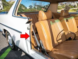 mercedes-w114-w115-coupe-uszczelki-slupka-b-komplet