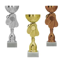 zestaw-komplet-3-puchary-i-iii-miejsce-trofeum-tabliczka-i-emblemat-gratis