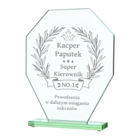 statuetka-szklana-z-grawerem-na-prezent-projekt