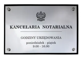 tabliczka-informacyjna-kancelaria-31x21-cm-dystanse