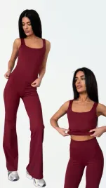 komplet-damski-top-z-wbudowanym-biustonoszem-i-legginsy-dzwony-fitness-xs