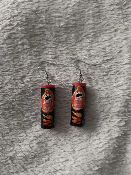 kolczyki-pudelko-pringles