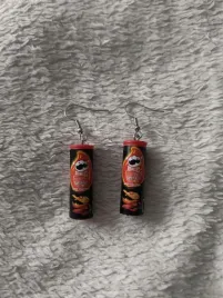 kolczyki-pudelko-pringles