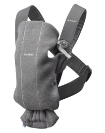 babybjorn-mini-3d-jersey-male-nosidelko-dla-dzieci-ciemny-szary