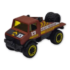 hot-wheels-mercedes-benz-unimog-1300-luzak