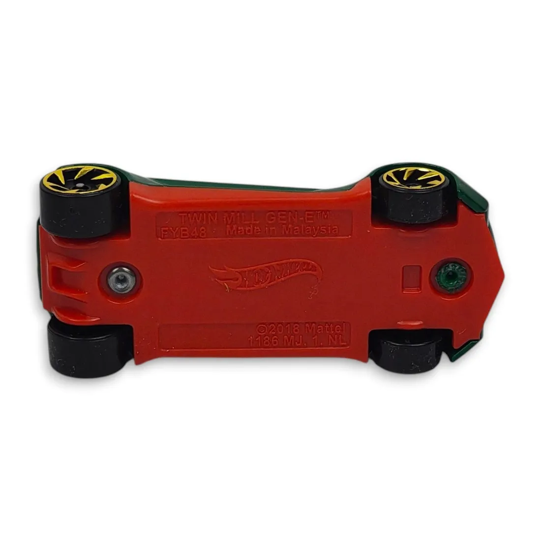 hot-wheels-twin-mill-gen-e-luzak-stan-powystawowy