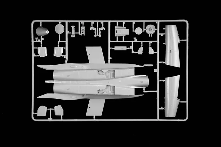 1-48-f-15e-strike-eagle-skala-skala-1-48