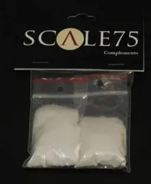 scale75-artificial-snow-dwa-woreczki-z-posypka-imitujacas-nieg-70-g