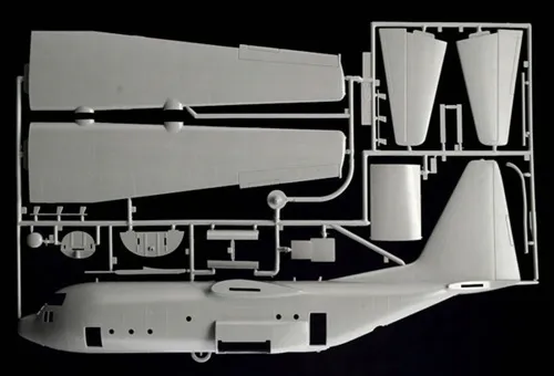 1-72-c-130j-hercules-stan-opakowania-oryginalne