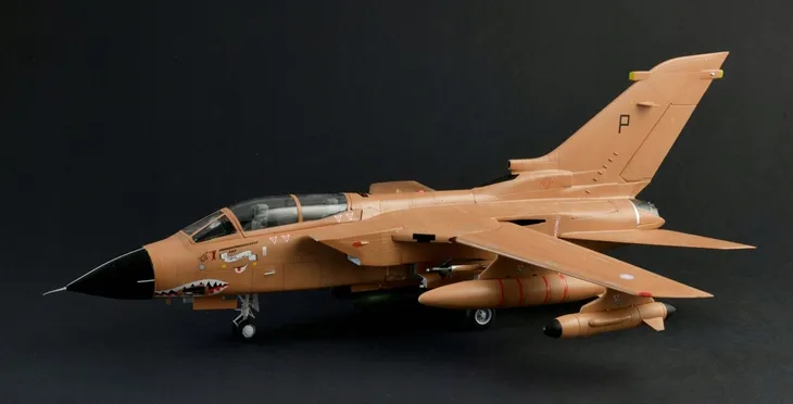 1-48-tornado-gr-1-ids-gulf-war-war-thunder-edition-kod-do-war-thunder-marka-italeri-stan-zlozenia-do-zlozenia
