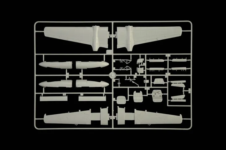 1-72-douglas-a-26-a-b-invader-marka-italeri-stan-nowy