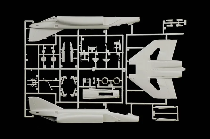 1-72-f-4-e-f-phantom-model-f-4e-f-phantom-ii