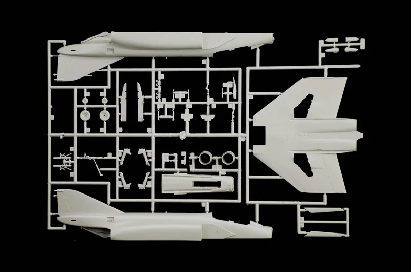 1-72-f-4-e-f-phantom-marka-italeri