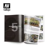 vallejo-75002-airbrushing-weathering-techniques-stan-nowy