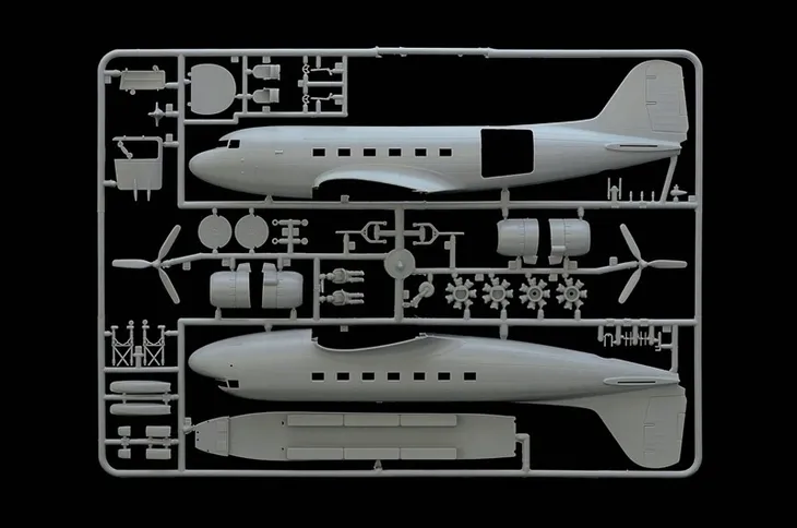 1-72-c-47-skytrain-dakota-okres-ii-wojna-swiatowa