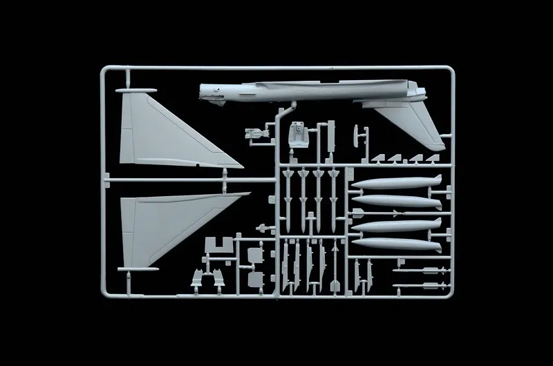 1-72-ef-2000-typhoon-single-seater-marka-italeri