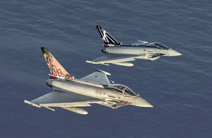 1-72-ef-2000-typhoon-single-seater-okres-po-ii-wojnie-swiatowej-stan-nowy