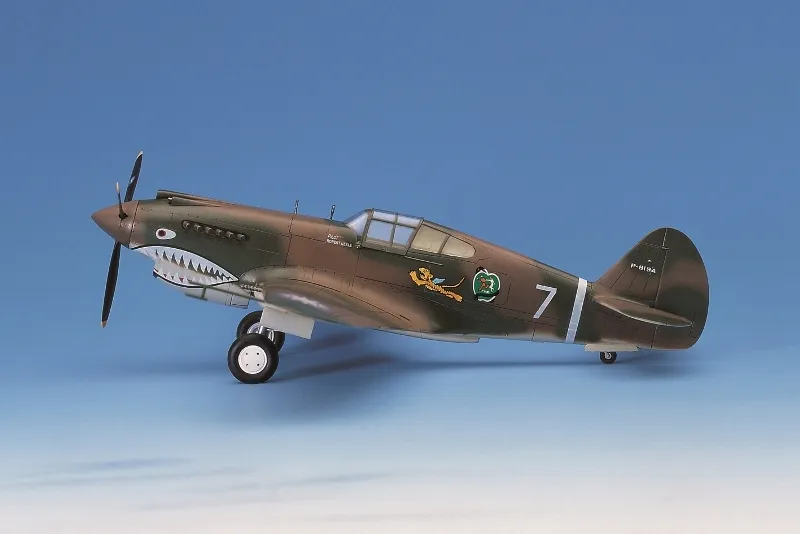 academy-12280-p-40c-tomahawk-1-48-marka-academy