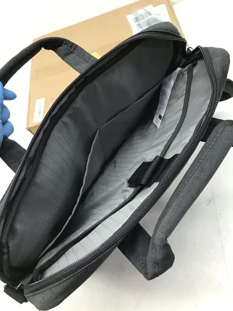 torba-na-laptopa-amazon-basics-156-cala-kod-producenta-nb24115