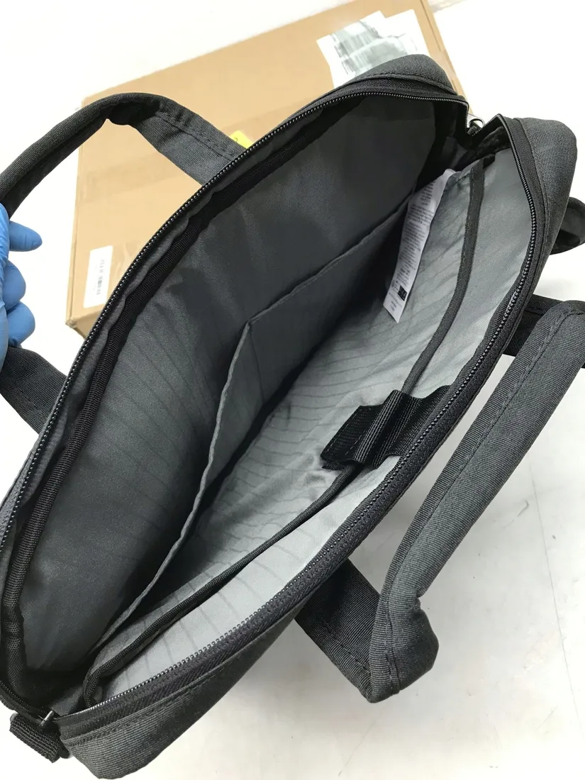 torba-na-laptopa-amazon-basics-156-cala