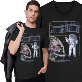 koszulka-meska-z-nadrukiem-astronauta-kosmonauta-ladowanie-na-ksiezycu