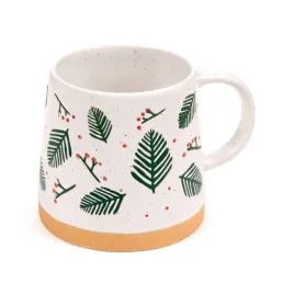 kubek-swiateczny-galazki-sosny-i-jagody-z-kamionki-ceramicznej-350ml