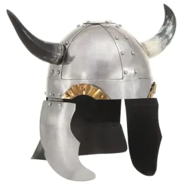 helm-wikinga-stylizowany-larp-srebrna-stal