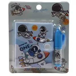 kosmos-notes-z-dlugopisem-mini-zeszyt-dla-dzieci-astronauta-rozne-kolory