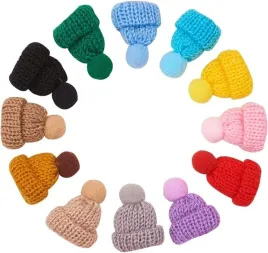 nbeads-zestaw-56-dzierganych-mini-ozdob-w-ksztalcie-czapek-kolorowe