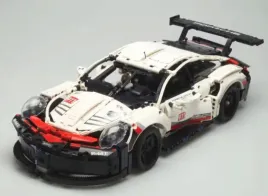 klocki-plastikowe-konstrukcyjne-911rsr-1580-elementow-prezent-samochodzik-42096-pudelko