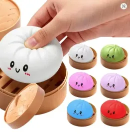 gniotek-antystres-pierog-pierozek-dumpling-tiktok-wielki-squishy-10-cm-d1