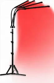 lampa-z-czerwonym-swiatlem-na-stojaku-terapia-swiatlem-czerwonym-4-glowice