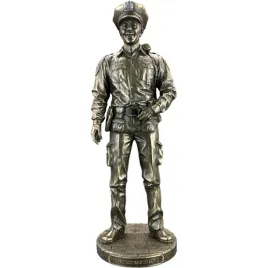 rzezba-statuetka-policjant-sluzyc-i-chronic-veronese-wu76823a4