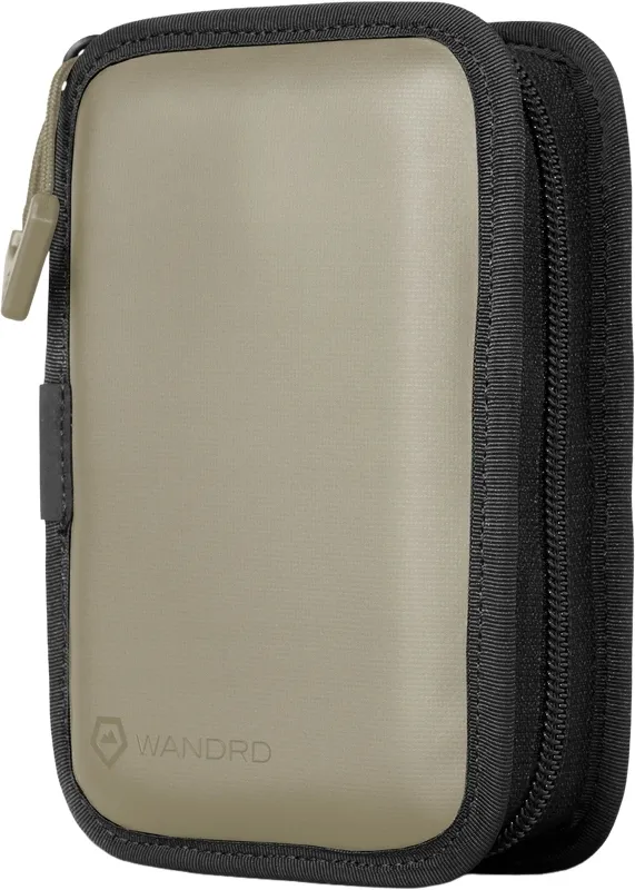 wandrd-memory-card-case-yuma-tan